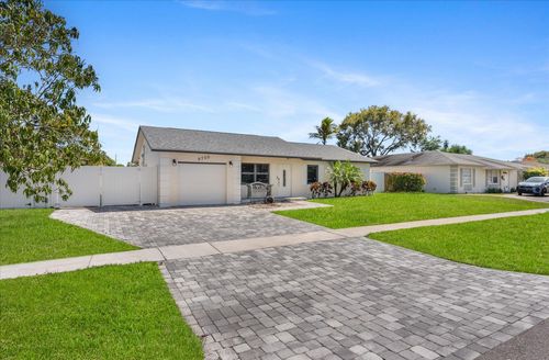 9750 Alaska Cir, Boca Raton, FL, 33434-2702 | Card Image