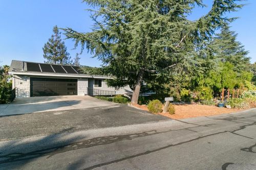 878 Hillcrest Dr, Redwood City, CA, 94062 | Card Image