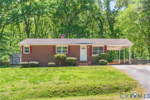 210 E 7th St, South Hill, VA, 23970-3818 | Card Image
