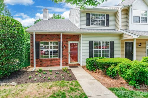 5840 Prescott Ct, Charlotte, NC, 28269-1333 | Card Image