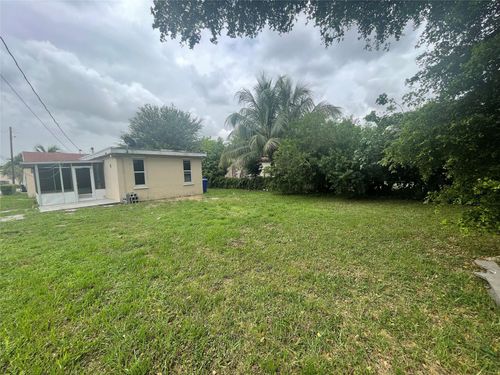 b-2819 Polk St, Hollywood, FL, 33020-4228 | Card Image