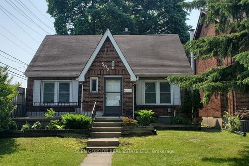 597 Victoria St, London, ON, N5Y4B9 | Card Image