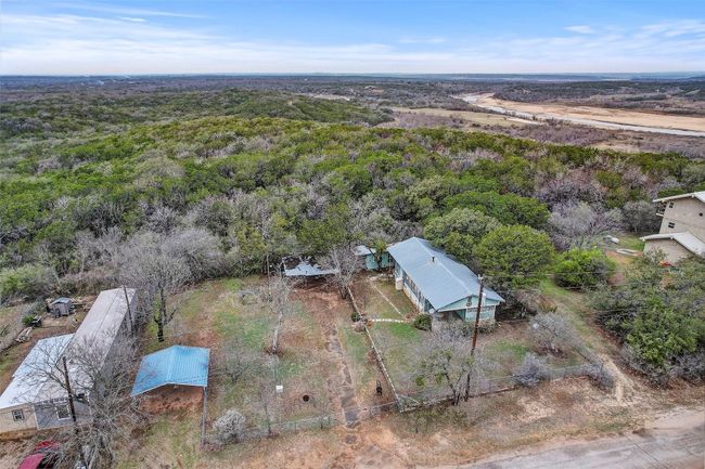 205 Singleton Dr, House other with 1 bedrooms, 1 bathrooms and 4 parking in Spicewood TX | Image 8