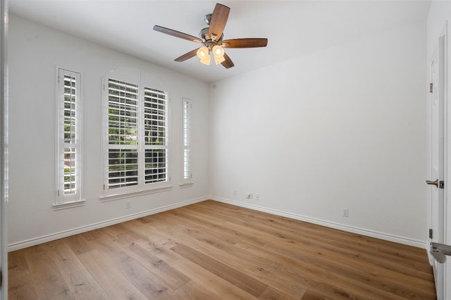 403 Hazeltine Dr, House other with 4 bedrooms, 3 bathrooms and 4 parking in Lakeway TX | Image 15