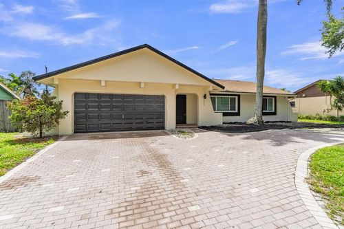 3905 E Woodscape Drive, Miramar, FL, 33023 | Card Image