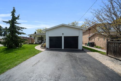2330 Edenhurst Dr, Mississauga, ON, L5A2K9 | Card Image