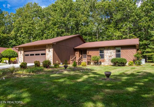 120 Lakeside Dr, Crossville, TN, 38558-7060 | Card Image