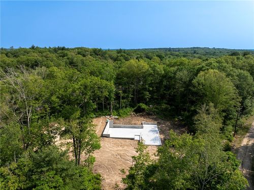 2 Fanning Pl, Hopkinton, RI, 02833 | Card Image