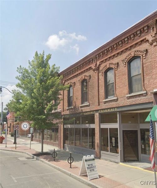 141 S Peterboro St, Canastota, NY, 13032-1371 | Card Image