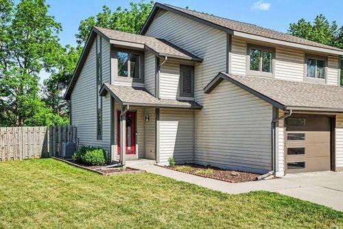 1712 College Manor Dr, Goshen, IN, 46526-5150 | Card Image