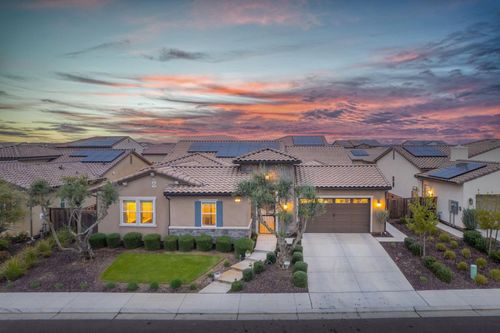 993 Ridgeline Rd W, Madera, CA, 93636-8151 | Card Image