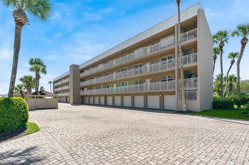 201b-1536 Ocean Dr, Vero Beach, FL, 32963-2337 | Card Image