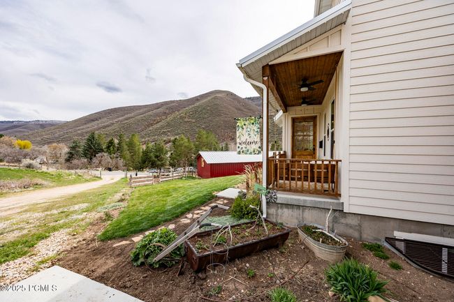 4611 S Cove Ln, Home with 3 bedrooms, 3 bathrooms and null parking in Daniel UT | Image 80