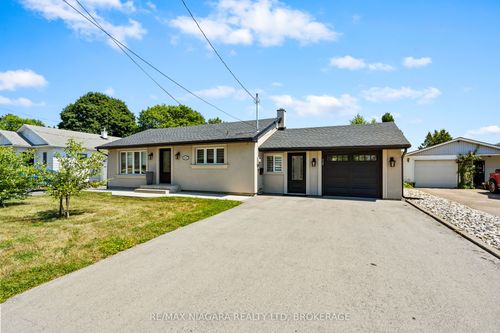 1427 Niagara Stone Rd, Virgil, ON, L0S1T0 | Card Image