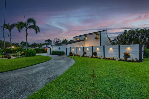 5723 Se Orange Blossom Trl, Hobe Sound, FL, 33455-7524 | Card Image