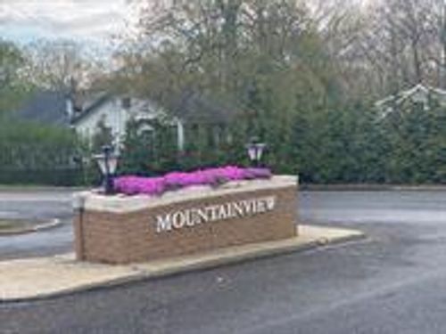 493 Sierra Vista Ln, Valley Cottage, NY, 10989-2732 | Card Image