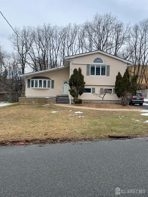 92 Holly Rd, Iselin, NJ, 08830-1529 | Card Image