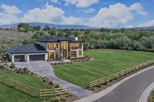 668 Ellen Dr, Grand Junction, CO, 81507-8812 | Card Image