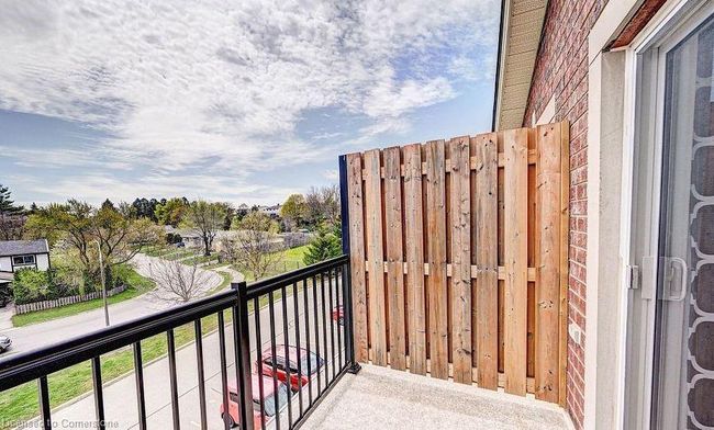 4D - 45 Cedarhill Cres, Townhouse with 3 bedrooms, 2 bathrooms and 1 parking in Kitchener ON | Image 12