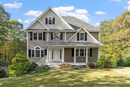 65 Davis Rd, Westminster, MA, 01473-1527 | Card Image