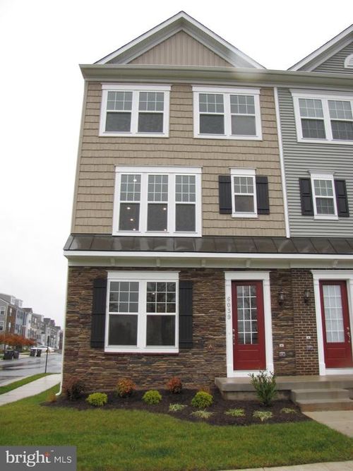 6039 Camerons Ferry Dr, HAYMARKET, VA, 20169-6296 | Card Image