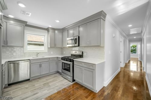 2-146 N 15th St, East Orange, NJ, 07017-5237 | Card Image