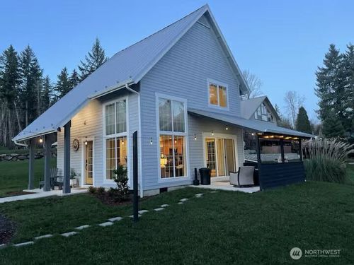 108 Chief Kiona Rd, Silver Creek, WA, 98585-9709 | Card Image