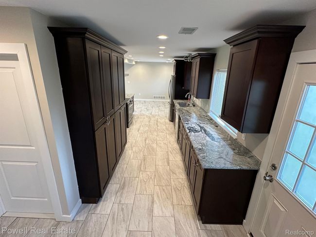 2659 W Avon Rd, House other with 3 bedrooms, 2 bathrooms and null parking in Rochester Hills MI | Image 12