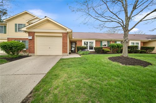 8320 Leisure Dr, Washingtn Twp, OH, 45458-2022 | Card Image