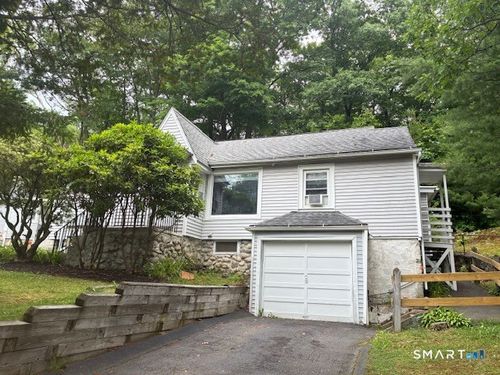 1-10 Old Waterbury Rd, Middlebury, CT, 06762-2839 | Card Image