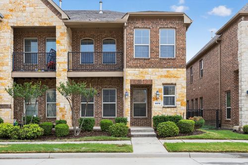 4272 Kiowa Dr, Carrollton, TX, 75010-3302 | Card Image