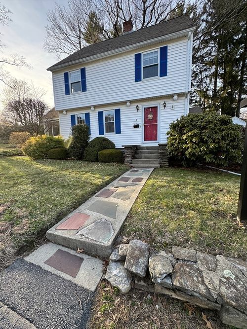 8 South Ter, Auburn, MA, 01501-2816 | Card Image