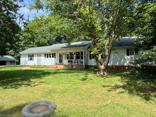 1125 Apple Blossom Ln, Westfield, NC, 27053-7560 | Card Image