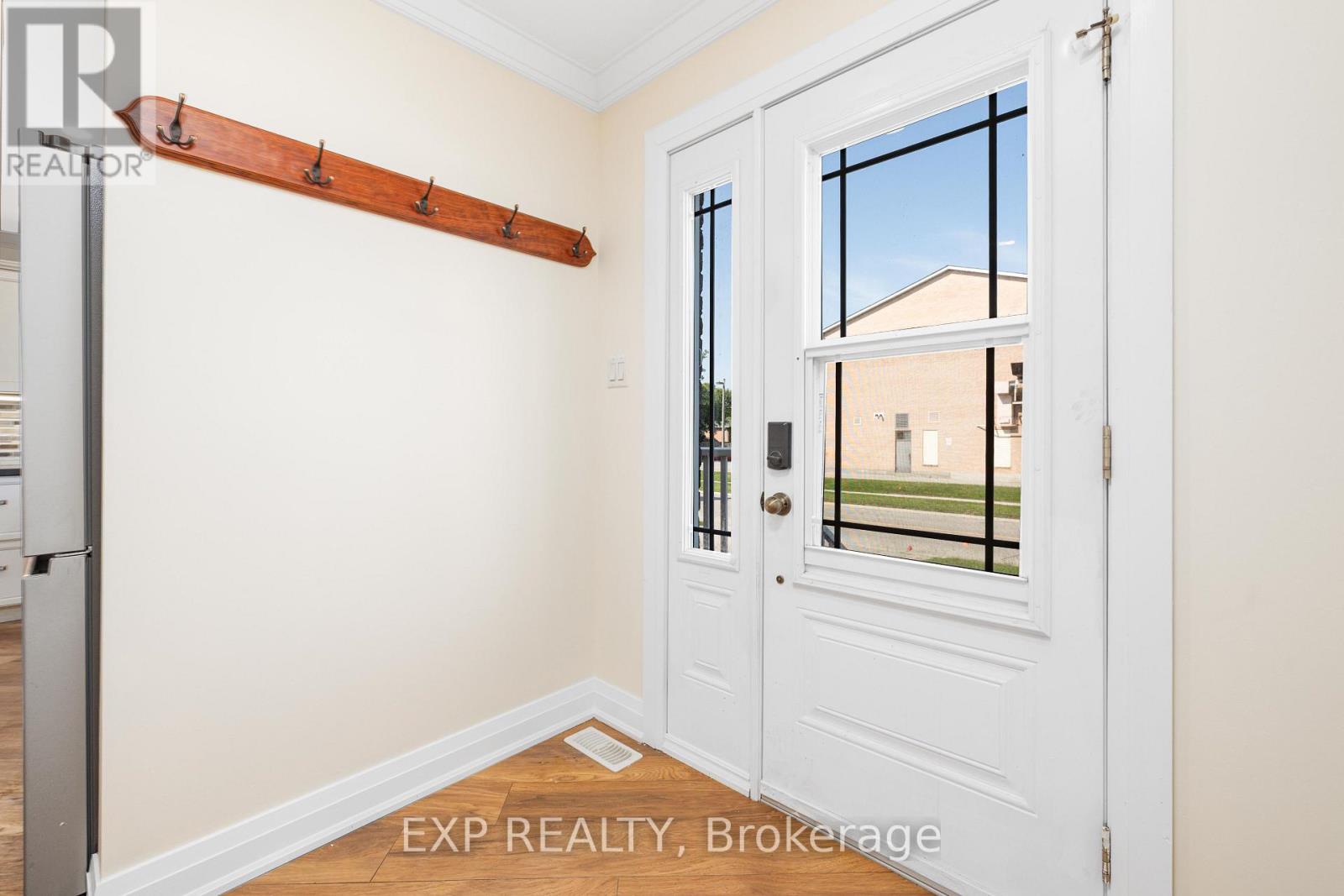 Residential in Georgina (Keswick South) 3