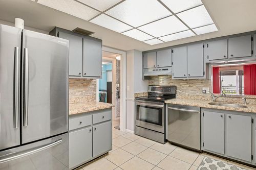 apt-409-3154 Via Poinciana, Lake Worth, FL, 33467-1934 | Card Image