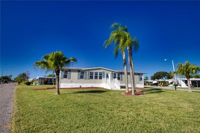 701 Fairmount Drive, House other with 3 bedrooms, 2 bathrooms and null parking in North Port FL | Image 2