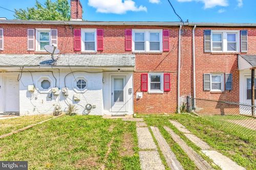 18 S Pennewell Dr, WILMINGTON, DE, 19809-3316 | Card Image