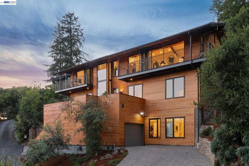 8 Maybeck Twin Dr, Berkeley, CA, 94708-2037 | Card Image