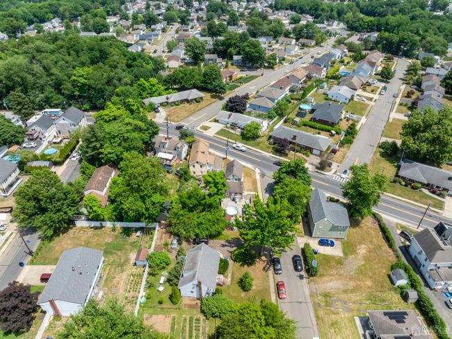 429 Old Bridge Tpke, House other with 3 bedrooms, 2 bathrooms and null parking in East Brunswick NJ | Image 26