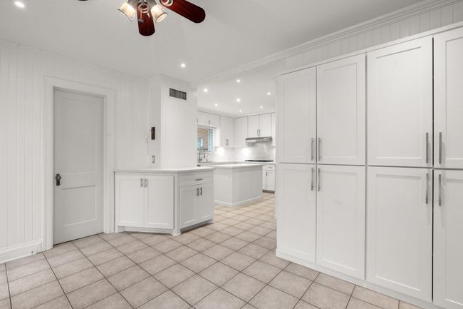 Breakfast Area/Kitchen | Image 18