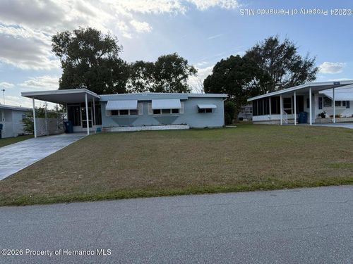 7411 Fairlane Ave, Brooksville, FL, 34613-7300 | Card Image