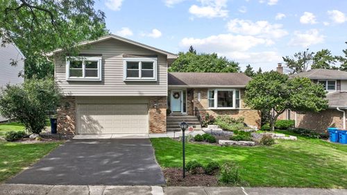 3904 Saratoga Ave, Downers Grove, IL, 60515-1401 | Card Image