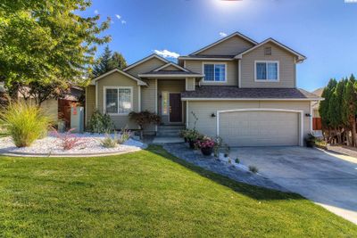 4918 Overbluff Drive, Home with 4 bedrooms, 2 bathrooms and null parking in Yakima WA | Image 1