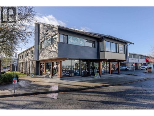 201-5641 Cowrie St, Sechelt, BC, V7Z0V1 | Card Image