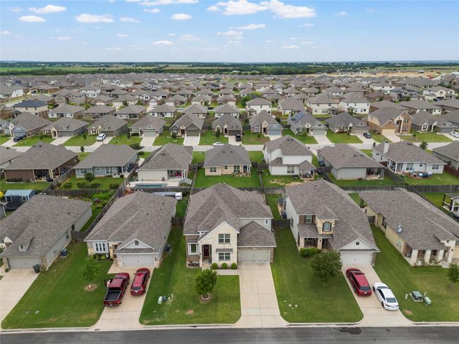 Aerial view of residential area | Image 35