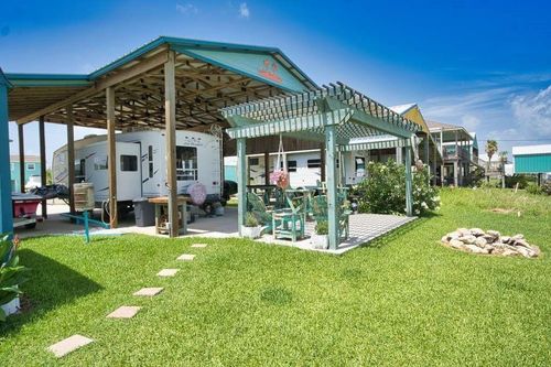 690 County Road 202, Sargent, TX, 77414-2212 | Card Image