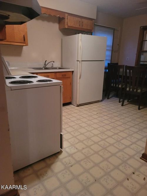 2888 Nashville Hwy, Lancing, TN, 37770-2674 | Card Image