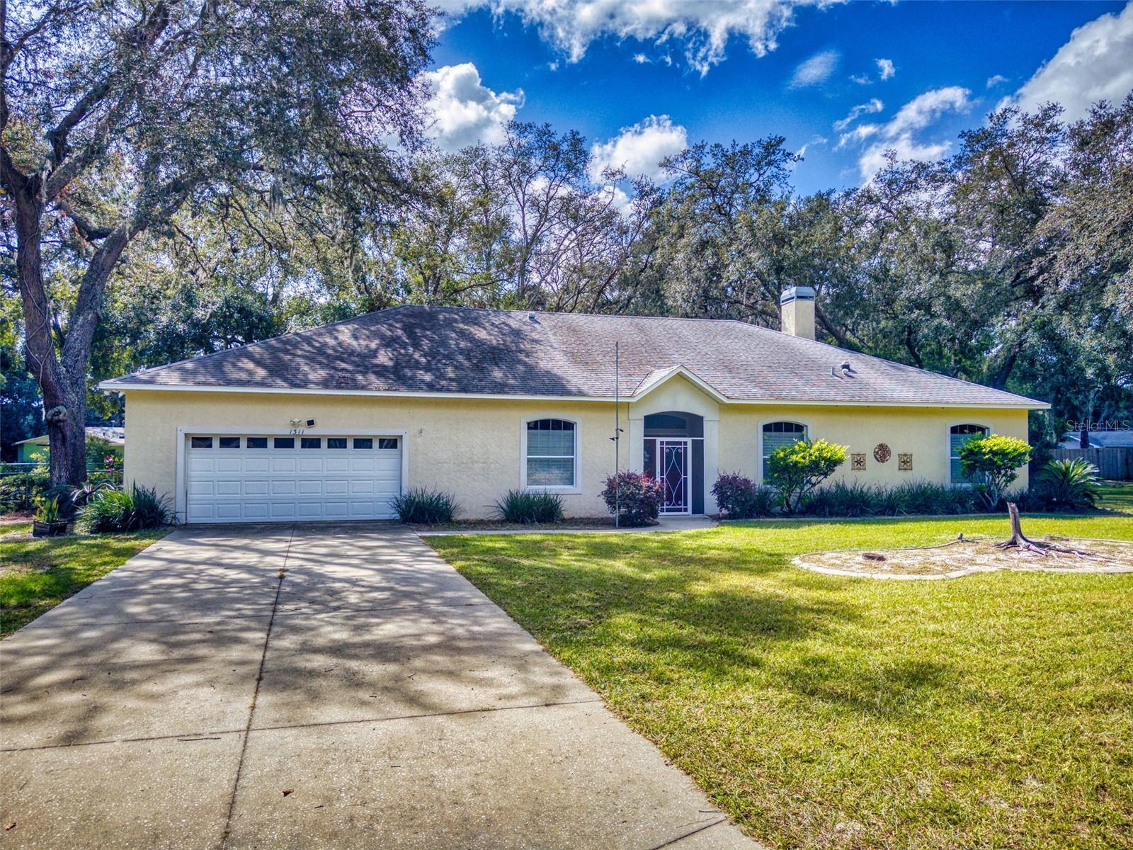 Mandarin Ln, Fruitland Park, FL 34731