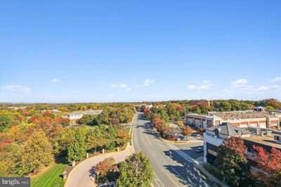 807 - 1830 Fountain Drive, Condo with 2 bedrooms, 2 bathrooms and null parking in RESTON VA | Image 2