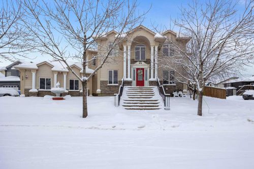 {{alt}} | Card Image